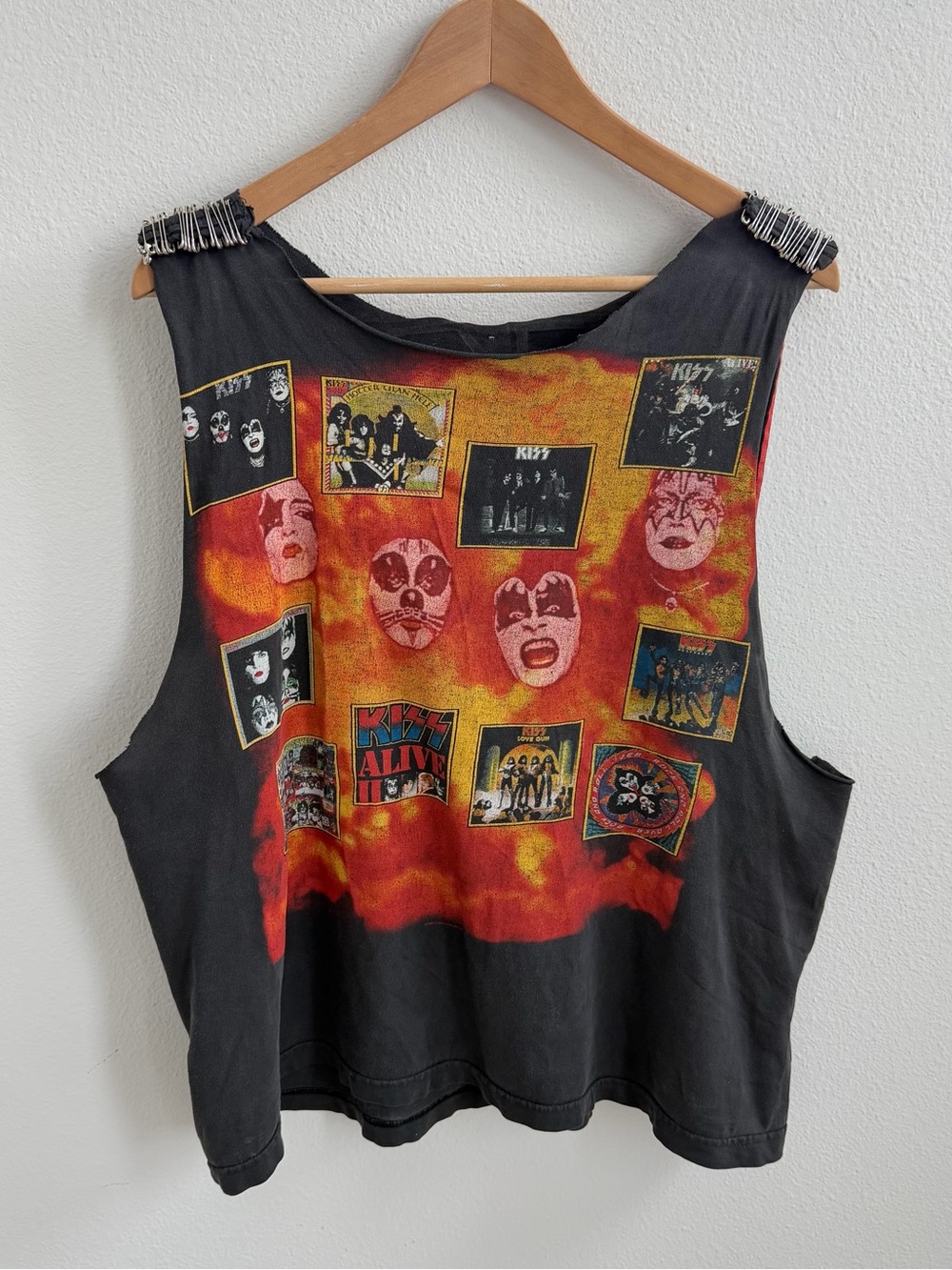 VINTAGE KISS "The Originals" Thrashed Band Tee Muscle Tank